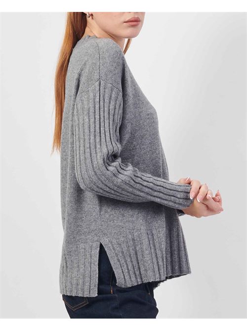 Lovely Women's V-Neck Sweater LOVELY | 35229GRIGIO