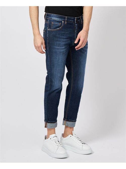 Différents jeans pour hommes en bleu délavé DIFFERENT | MAN209