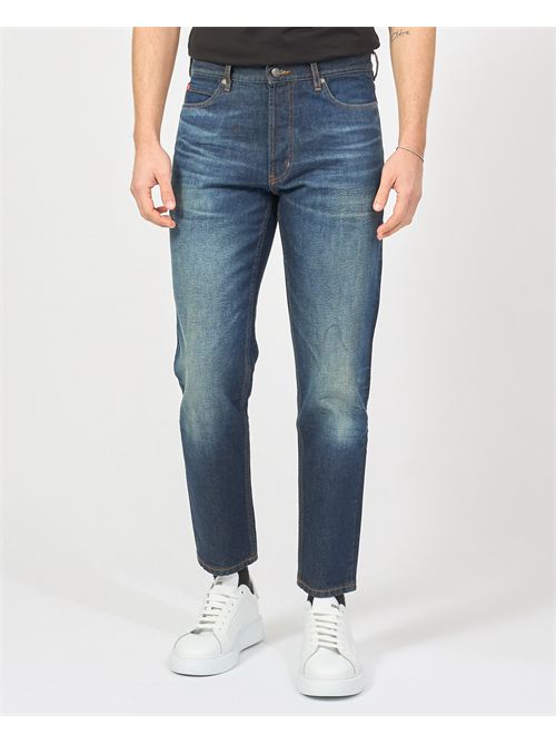 Jeans slim fit Hugo con logo sul retro