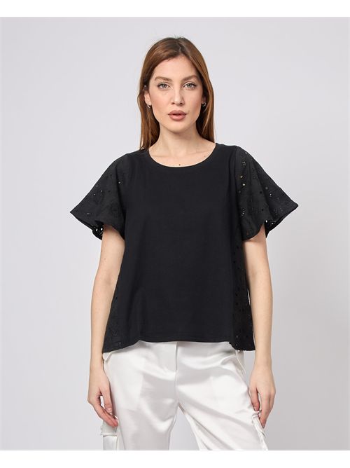 T-shirt noir Markup avec détails en dentelle MARKUP | MW861030NERO